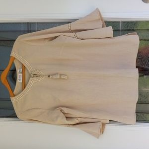 D. & Co./ Denim + Company Size M Cream 3/4 Sleeve Top